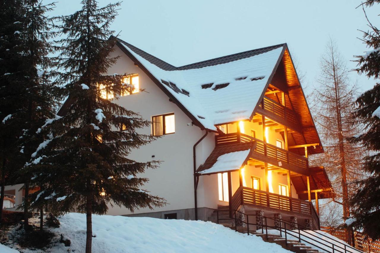 Villa Roua Bucovinei Sadová Exterior foto